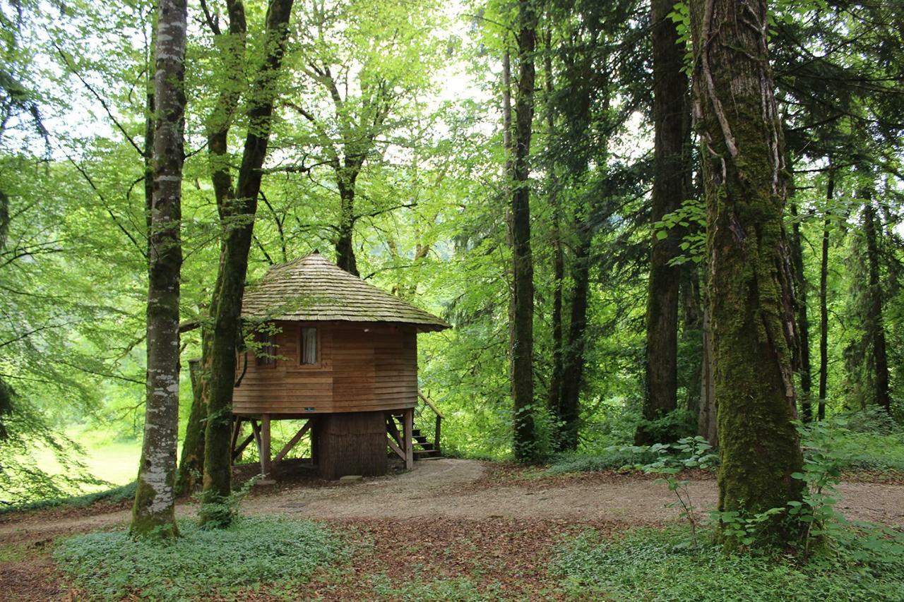 Domaine De Syam - Gites, Chambres D'Hotes & Cabanes Exterior foto
