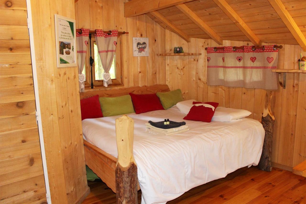 Domaine De Syam - Gites, Chambres D'Hotes & Cabanes Exterior foto